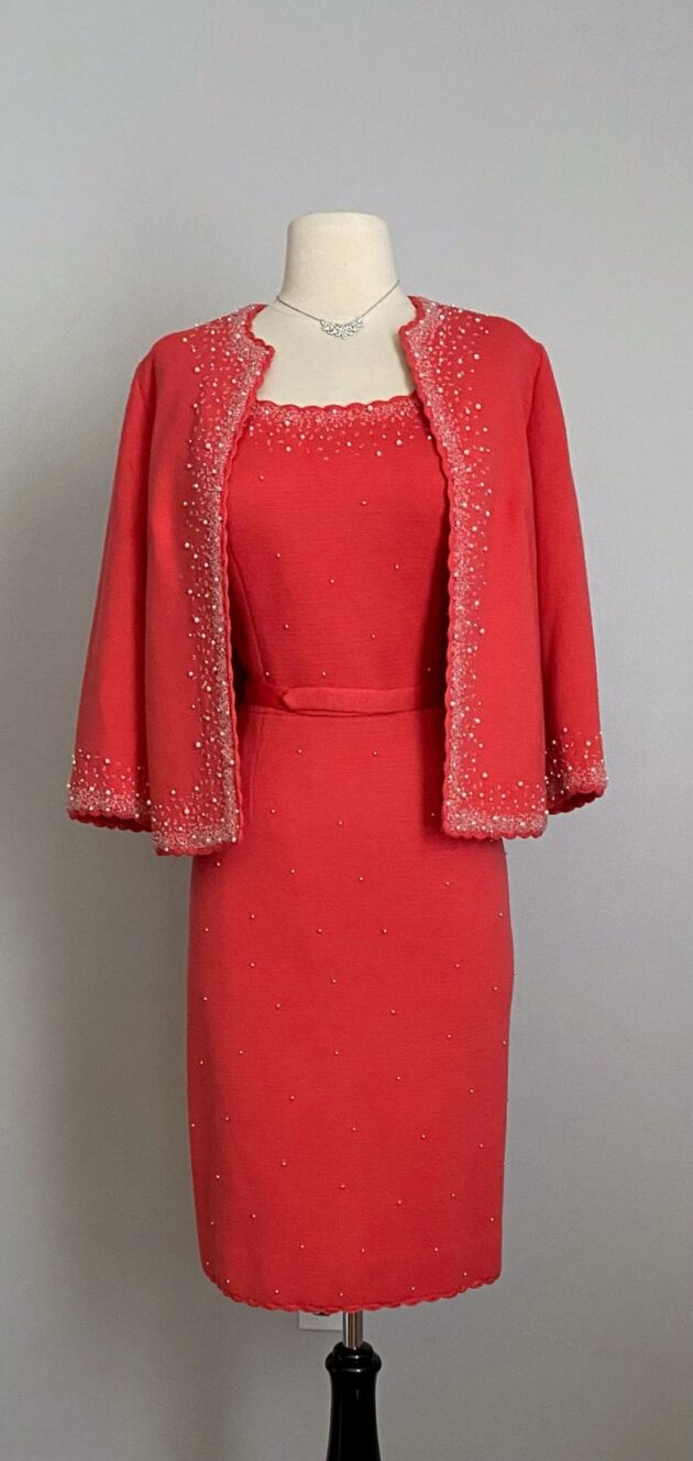 Sophisticated Gene Shelly’s Boutique internationale Vintage 1950s 1960s dress sweater hand beaded